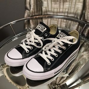 Converse Chuck Taylor Low Top Sneaker